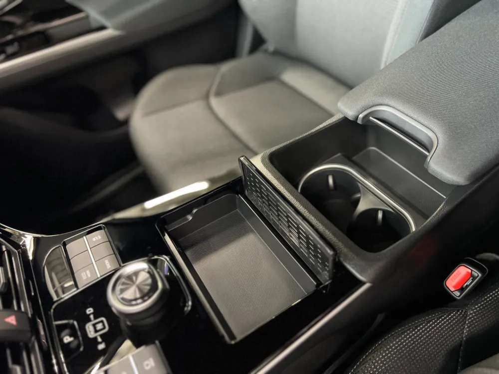 2023 toyota bz4x le fwd white 16